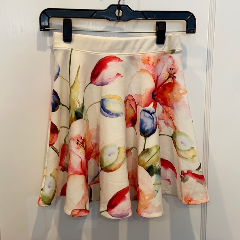 Adorable floral circle skirt